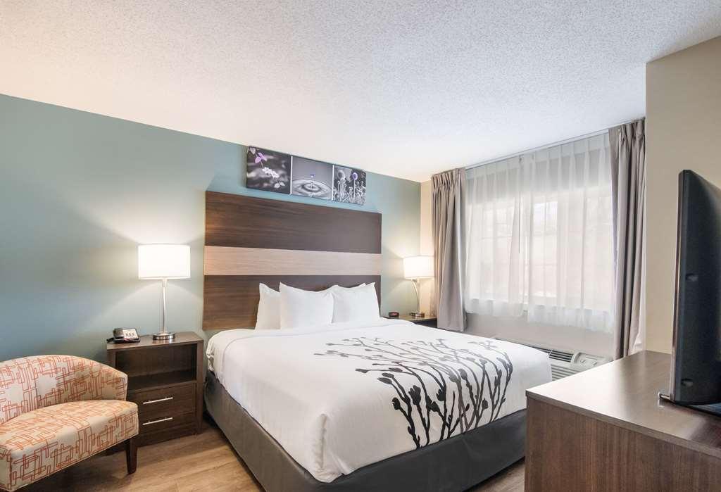 Sleep Inn & Suites Columbus Next To Fort Moore Room photo